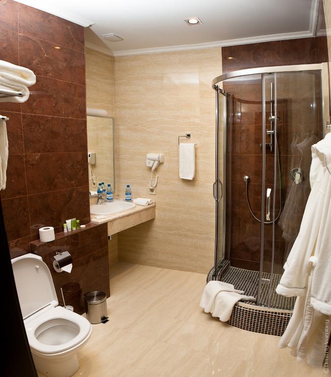 Kiroff Hotel Charkov Pokoj fotografie