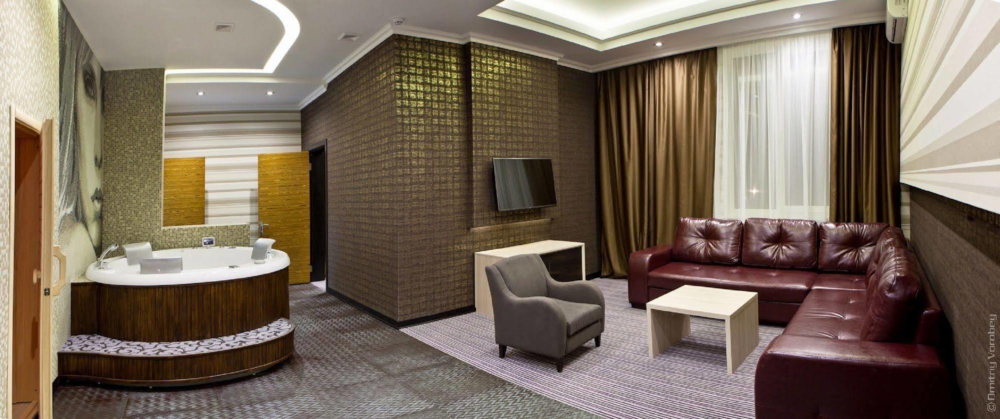 Kiroff Hotel Charkov Exteriér fotografie